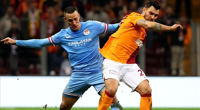 Galatasaray, Antalyaspor deplasmanında! İşte muhtemel 11’ler