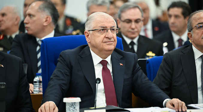 Bakan Güler: Kılıçlı yeminde emir komuta zinciri devre dışı bırakıldı