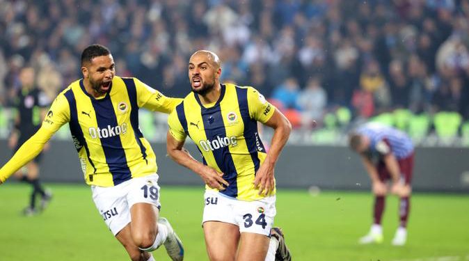 Fenerbahçe Trabzonspor’u deplasmanda mağlup etti