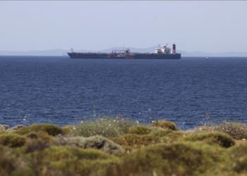 İngiltere’den Rusya’nın petrol ticaretine yeni darbe!