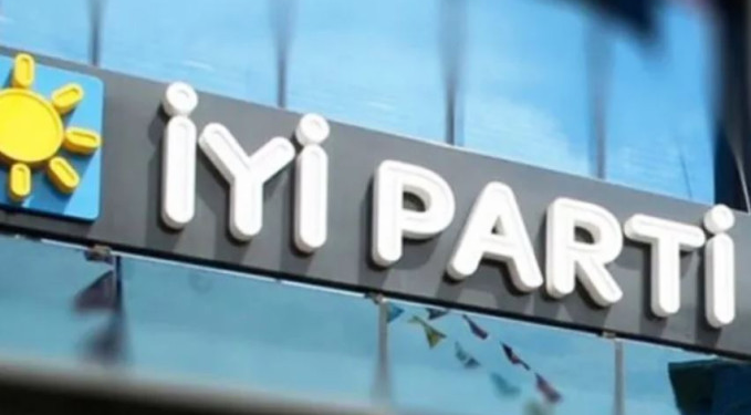İyi Parti’de yaprak dökümü! Belediye Başkanı istifa etti