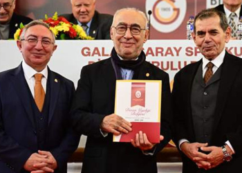 Şener Şen Galatasaray Divan Kurulu Üyesi oldu