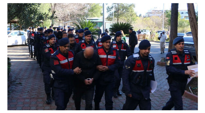 Antalya’da yasadışı para transferi soruşturması: 17 gözaltı