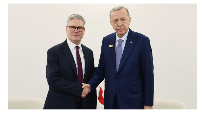 Erdoğan, İngiltere Başbakanı Starmer ile görüştü