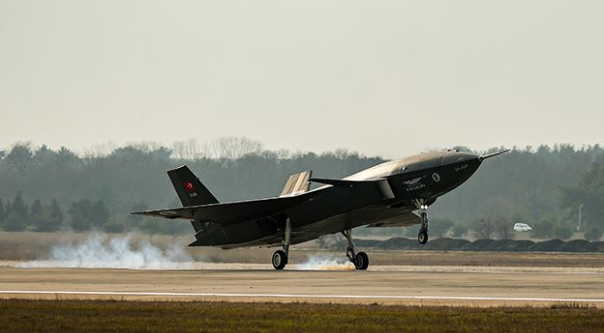 Bayraktar KIZILELMA’nın yeni uçuş testleri başarılı