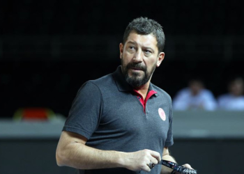 A Milli Takım eski hocası Ufuk Sarıca’dan üzen haber