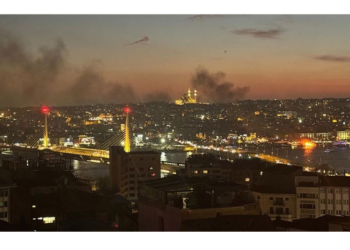 Haliç’te yangın paniği!