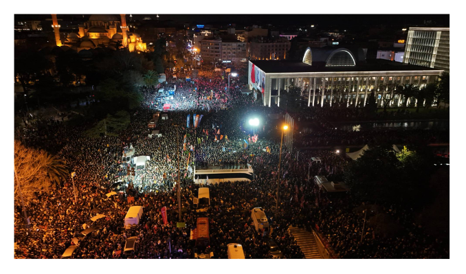 Protestoları takip eden 7 gazeteci tutuklandı