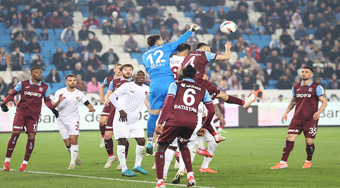 Atakaş Hatayspor, Trabzonspor’u mağlup etti
