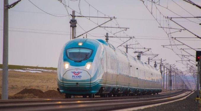 Bakan Uraloğlu açıkladı: Ankara-İzmir arası 3,5 saate inecek