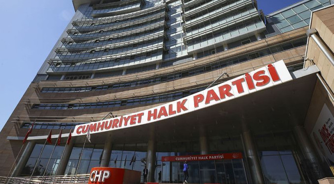 İstanbul Valiliği CHP’nin ön seçim toplantısını yasakladı iddiası