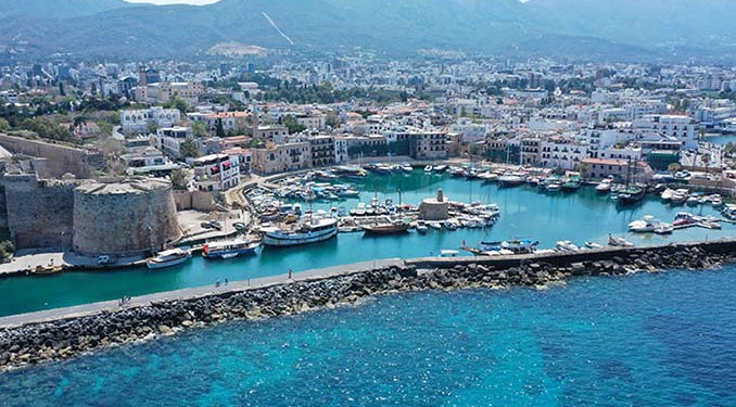 Ruslar Kıbrıs’ı terk ediyor