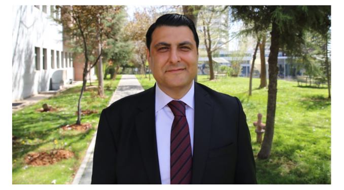 CHP’li Şehitkamil Belediye Başkanı Umut Yılmaz partisinden istifa etti