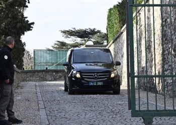 Kritik görüşme öncesi Rus heyeti İstanbul’a geldi