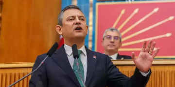 Özgür Özel, eski genel başkanları kurultaya davet etti