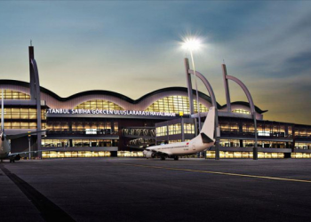 Sabiha Gökçen Havalimanı’nda uçuşlara sis engeli!