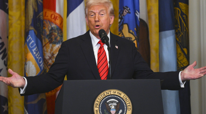 Trump’tan Çin’in misillemesine yanıt: Paniğe kapıldılar