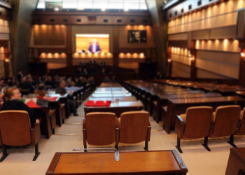 İBB Meclisi’nde deprem ve Kanal İstanbul mesaisi