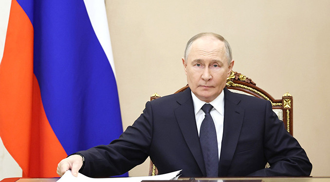 Putin, Kursk’ta konuştu: Bunlar aptallar yarışmasını bile kazanamaz