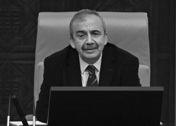 Sırrı Süreyya Önder hayatını kaybetti