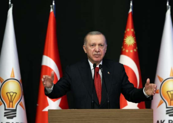 Yeni anayasa ekibindeki 10 isim belli oldu