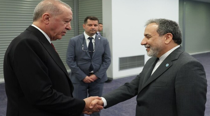 Cumhurbaşkanı Erdoğan, İran Dışişleri Bakanı Erakçi ile görüştü