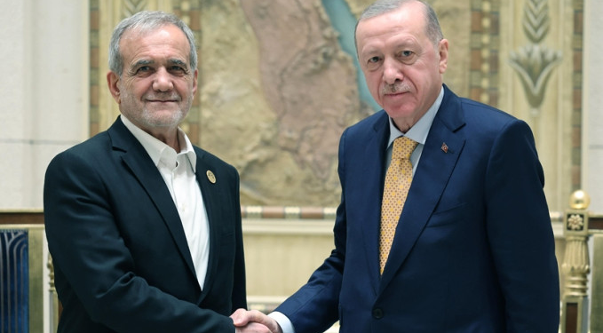 Cumhurbaşkanı Erdoğan’dan diplomasi trafiği