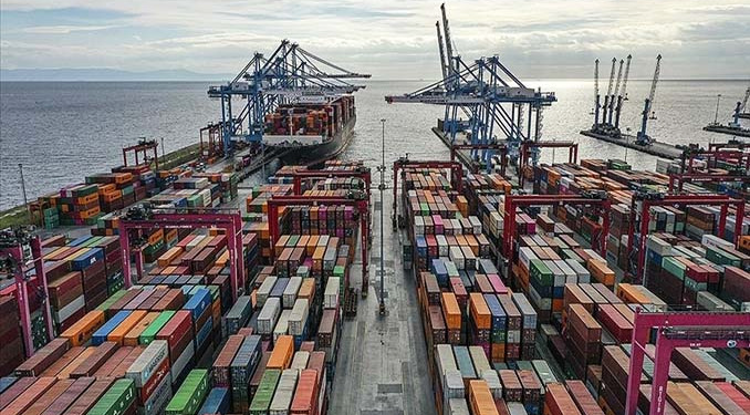 Dış ticaret açığı %2.7 yükseldi