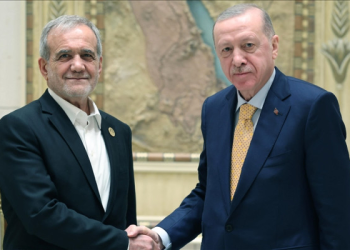 Erdoğan, İran Cumhurbaşkanı Pezeşkiyan ile görüştü