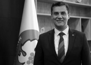 Ferdi Zeyrek hayatını kaybetti!