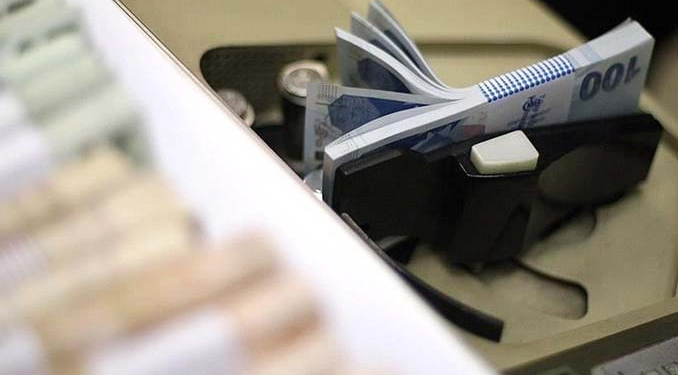 Hazine nakit dengesi 247,1 milyar TL fazla verdi