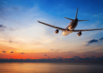 İsrail hava sahası uçuşlara açıldı