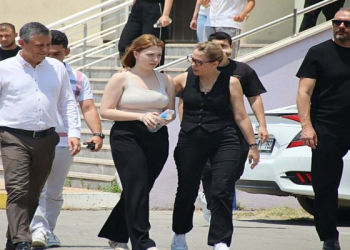 Özgür Özel, sınav sabahı Nehir Zeyrek’i yalnız bırakmadı