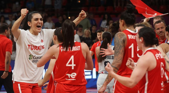 Potanın Perileri Yunanistan’ı yenerek çeyrek finale kaldı