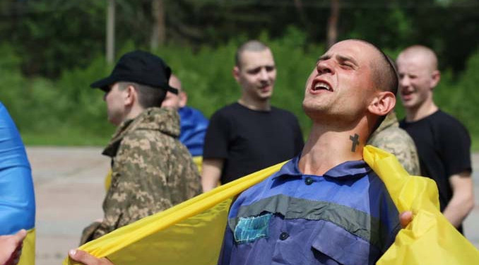 Zelenskiy, yeni esir takasının başladığını duyurdu