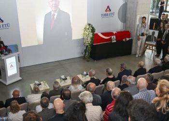 Eski TCMB Başkanı Serdengeçti için TOBB ETÜ’de tören