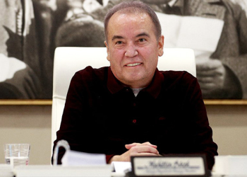 Muhittin Böcek görevden uzaklaştırıldı