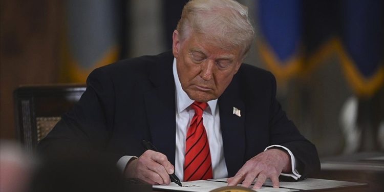 Trump, yabancılara 1 milyon dolar karşılığında ‘Altın Kart’ verecek