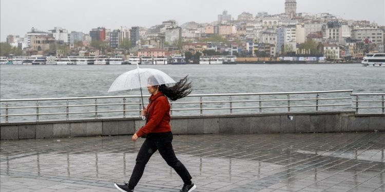 Yurdun batı kesimleri yağışlı olacak!
