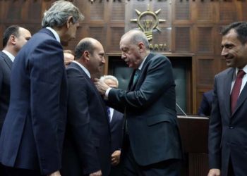 2 belediye başkanı AK Parti’ye katıldı