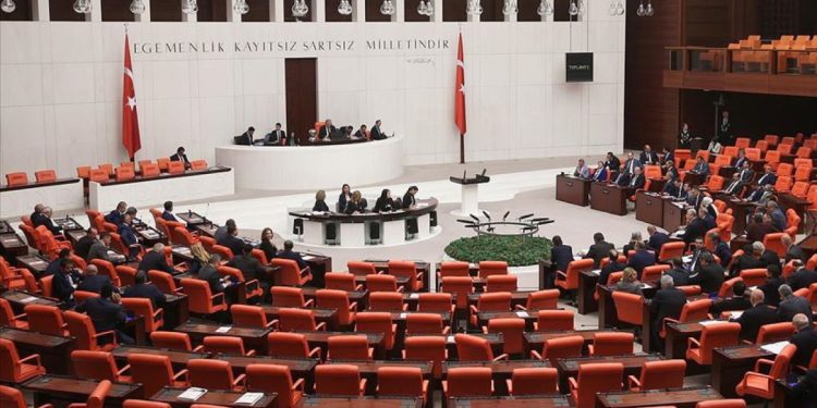 Yargı paketi geliyor: Meclis’te ceza artışları ve 2026 bütçesi masada