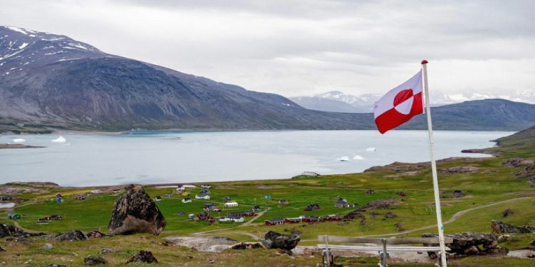 Grönland ve Danimarka, ABD’den görüşme talep etti