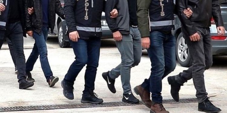 Borsada kâr vaadi operasyonu: Şüpheliler adliyede